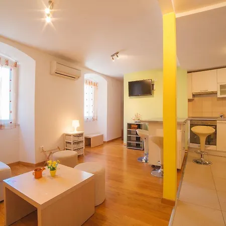 Holiday Matejuska Apartman *